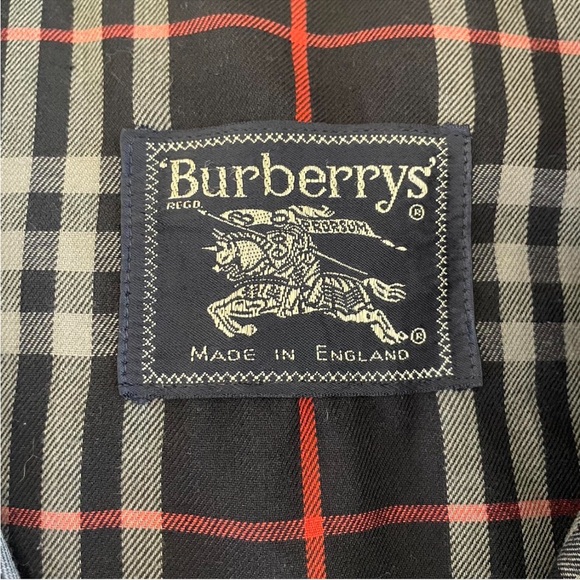 Vintage Men’s Burberry Coat - Picture 3 of 4